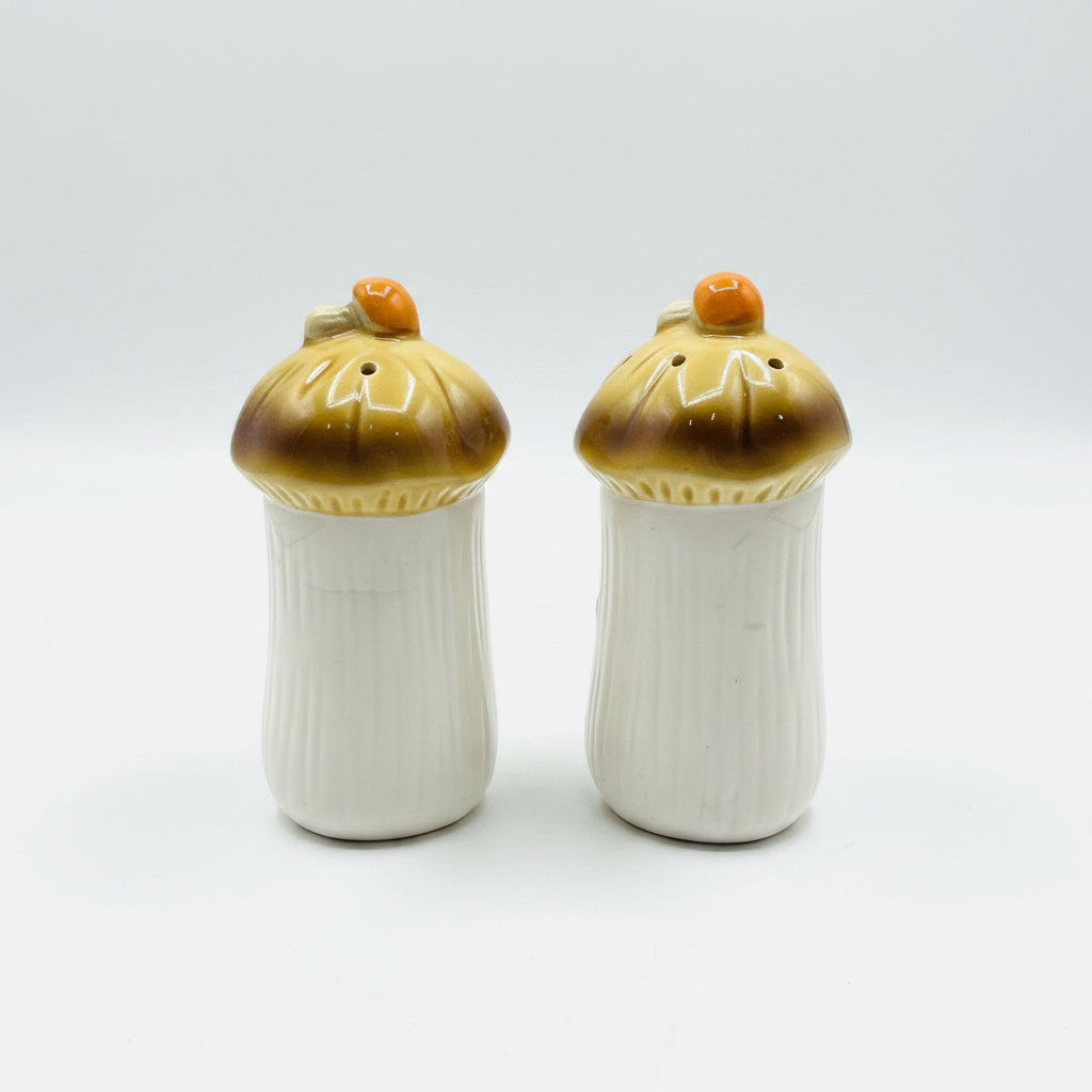 Vintage Sears Roebuck Merry Mushroom Salt Pepper Shakers 1970s Japan Ceramic